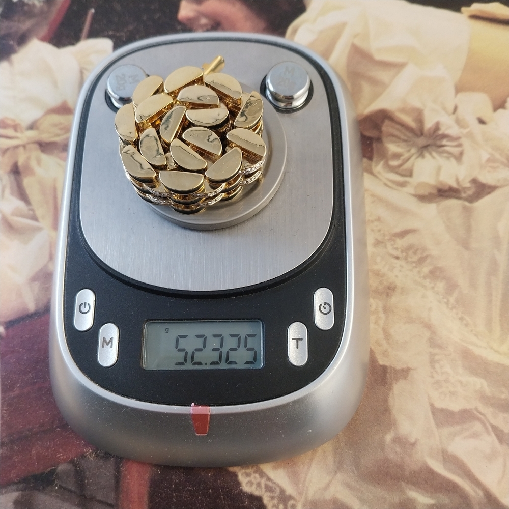 Gold and Black Bracelet - Picture 10 of 16